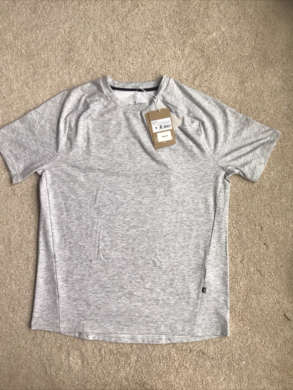 On Running men’s Focus-T gray small NWT